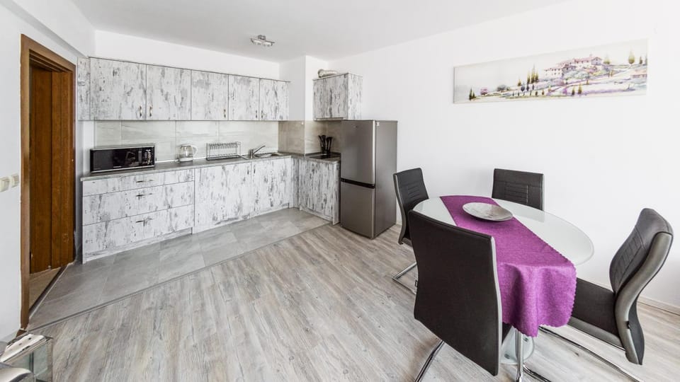 NEXT TO GONDOLA. Cosy & Elegant 2 Bedroom apartment in Neon Complex Apartment in Bansko
