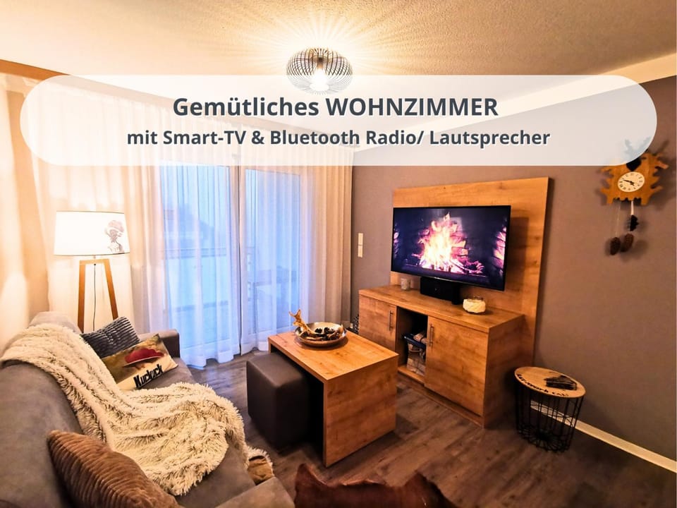 TV and multimedia, Living room, Decorative detail