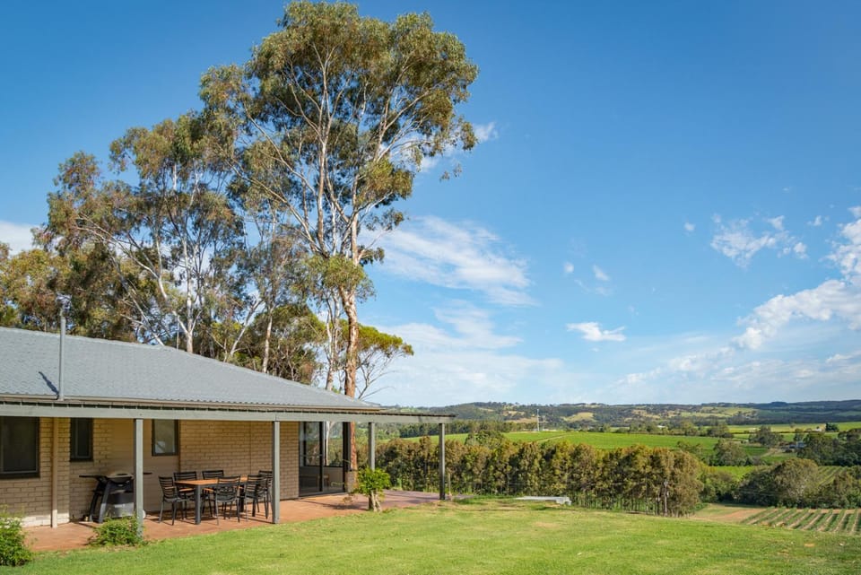 Property building, BBQ facilities, Garden, Garden view, Mountain view