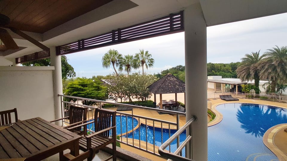 Balcony/Terrace, Pool view, Swimming pool