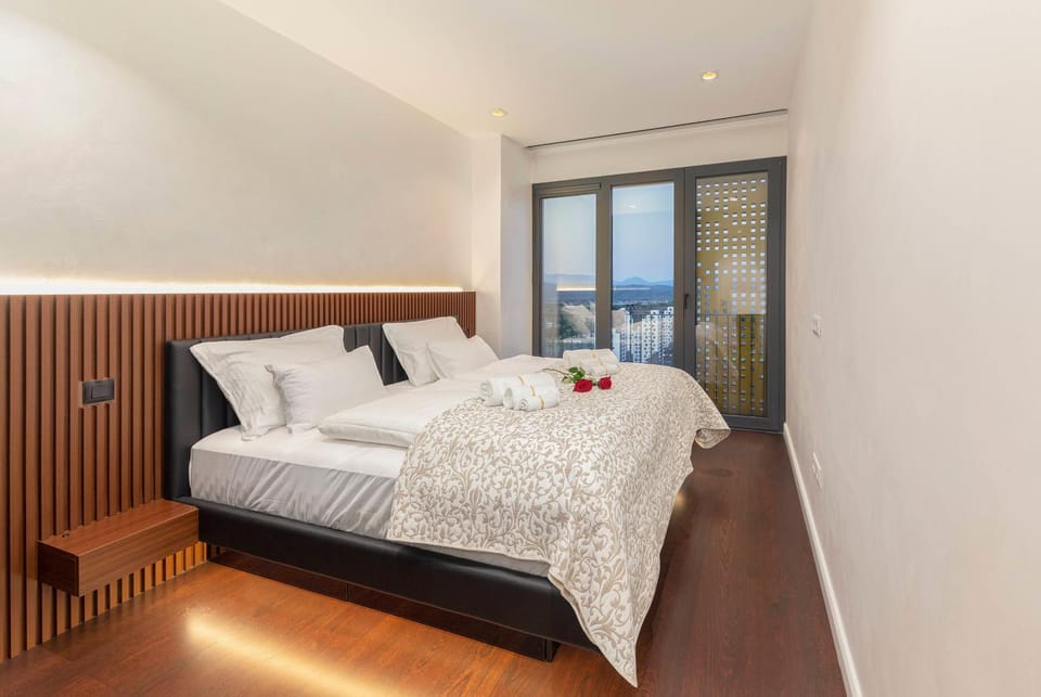 Bed, Bedroom, City view
