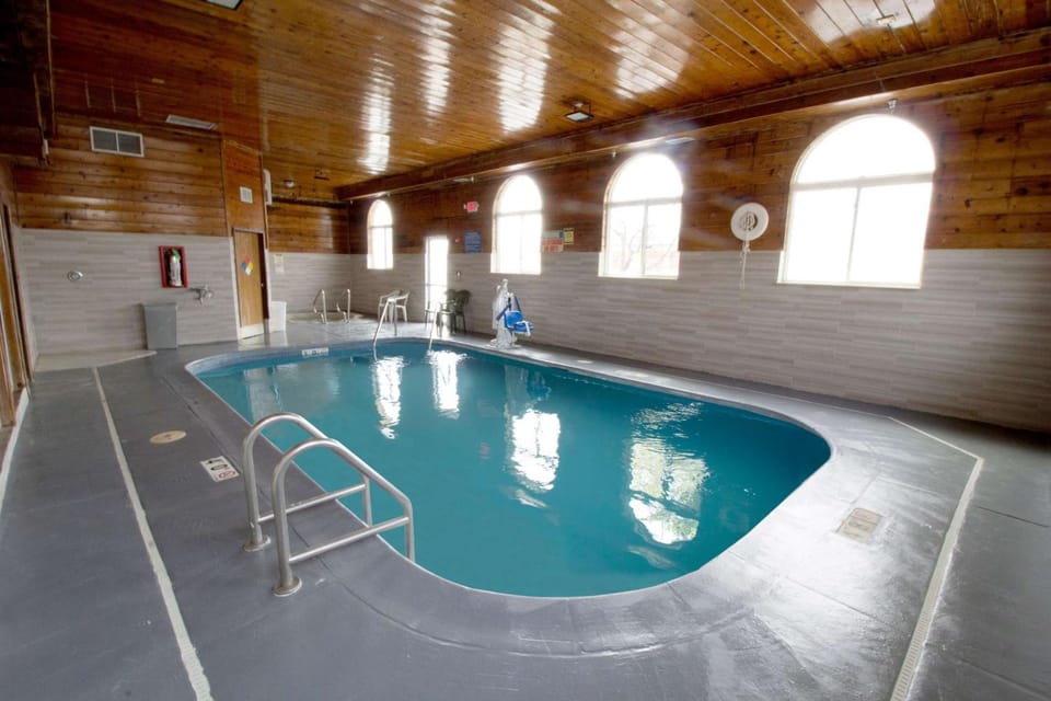 On site, Pool view, Swimming pool, Swimming pool