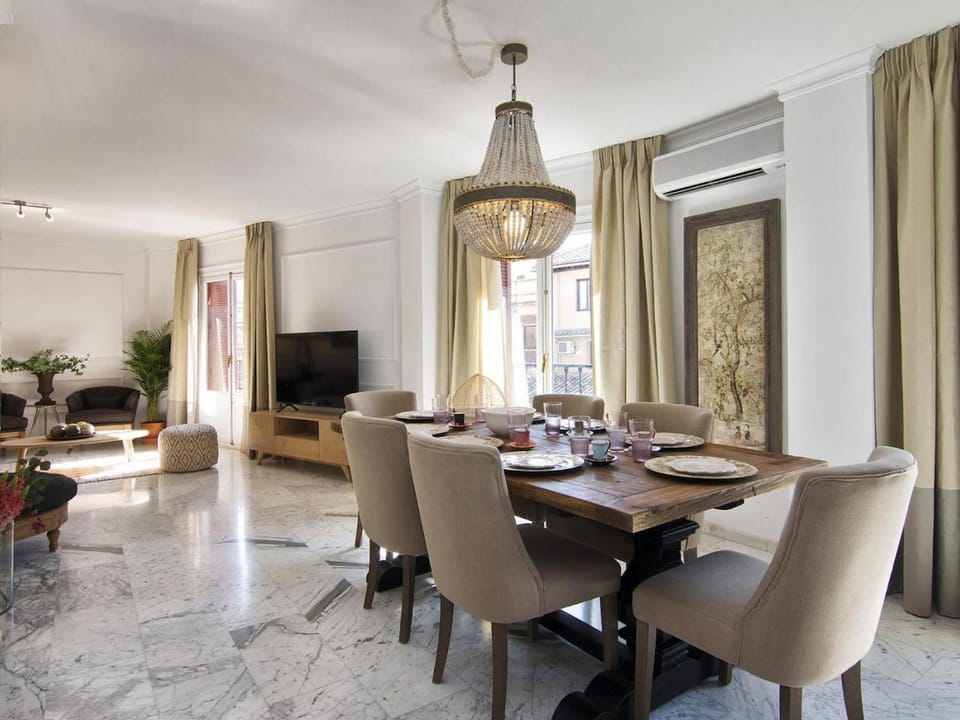 Living room, Dining area