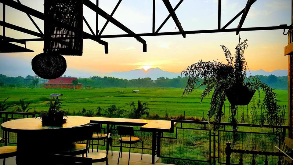 Balcony/Terrace, Lounge or bar, Mountain view, Sunrise