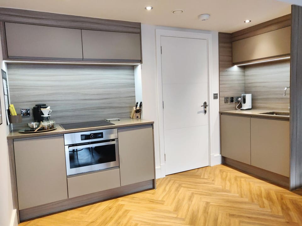Coffee/tea facilities, Kitchen or kitchenette
