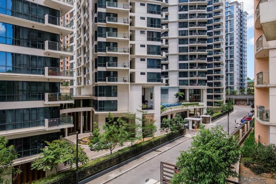 Property building, Day, Neighbourhood, Location