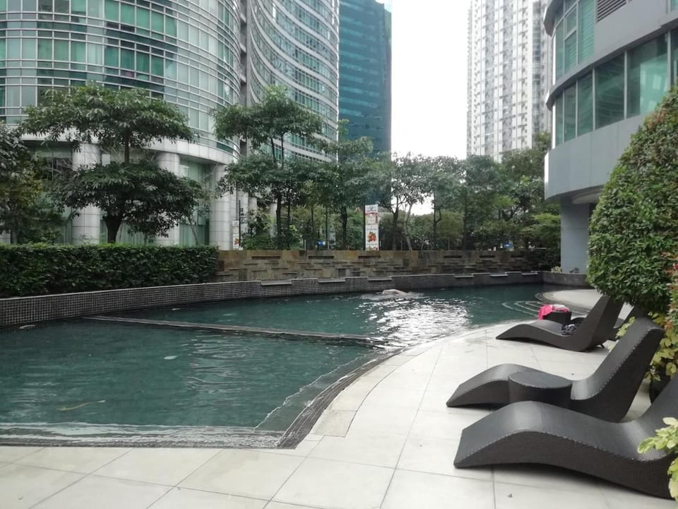 StayHere Luxury 2 bed Avant@Fort Amazing View Apartment in Makati