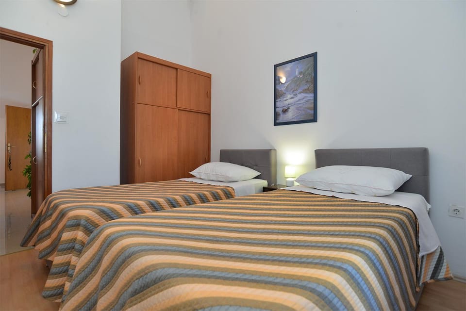 Apartments Valbandon with pool 31 Apartment in Fažana