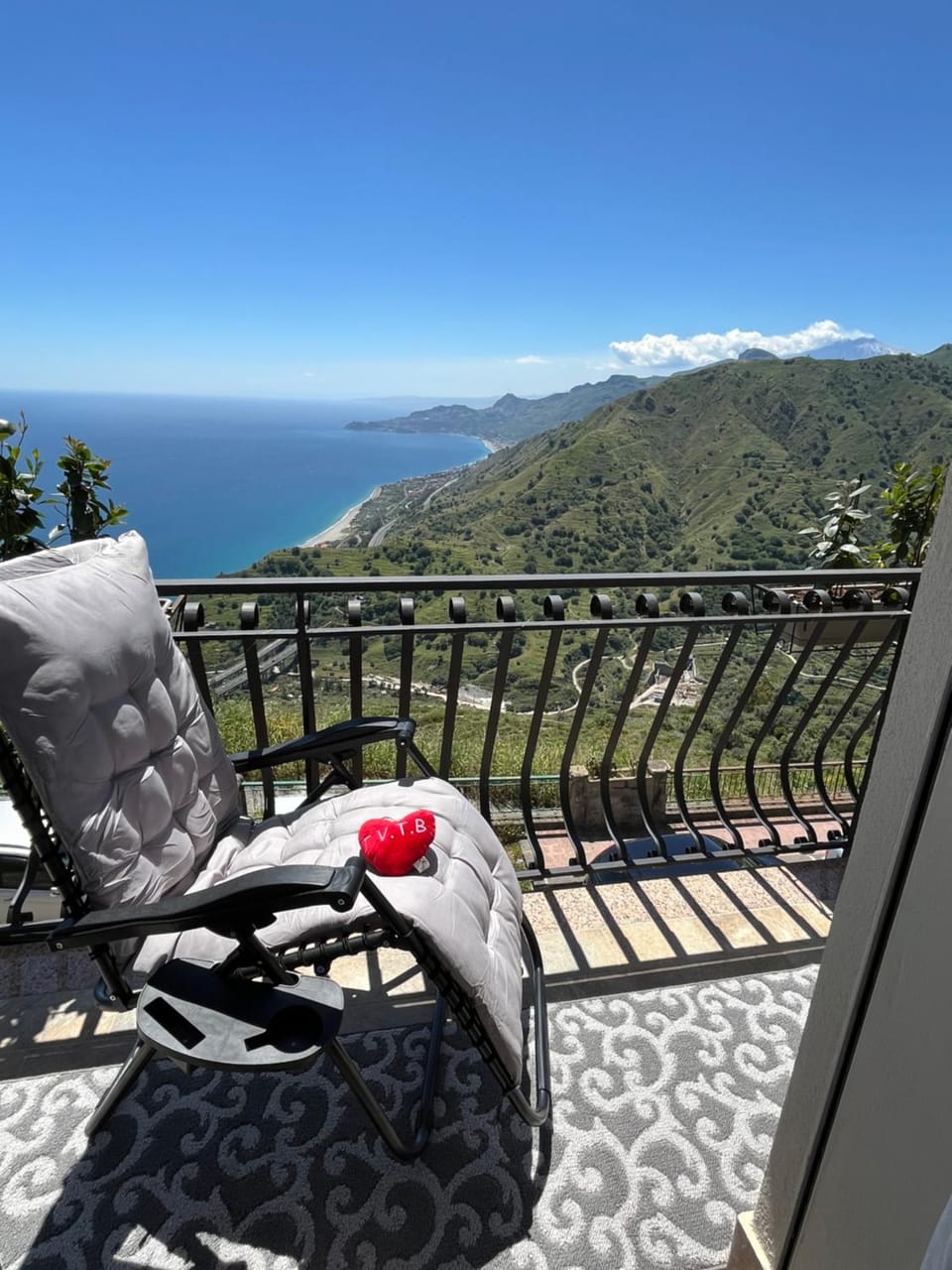Natural landscape, Balcony/Terrace, Sea view