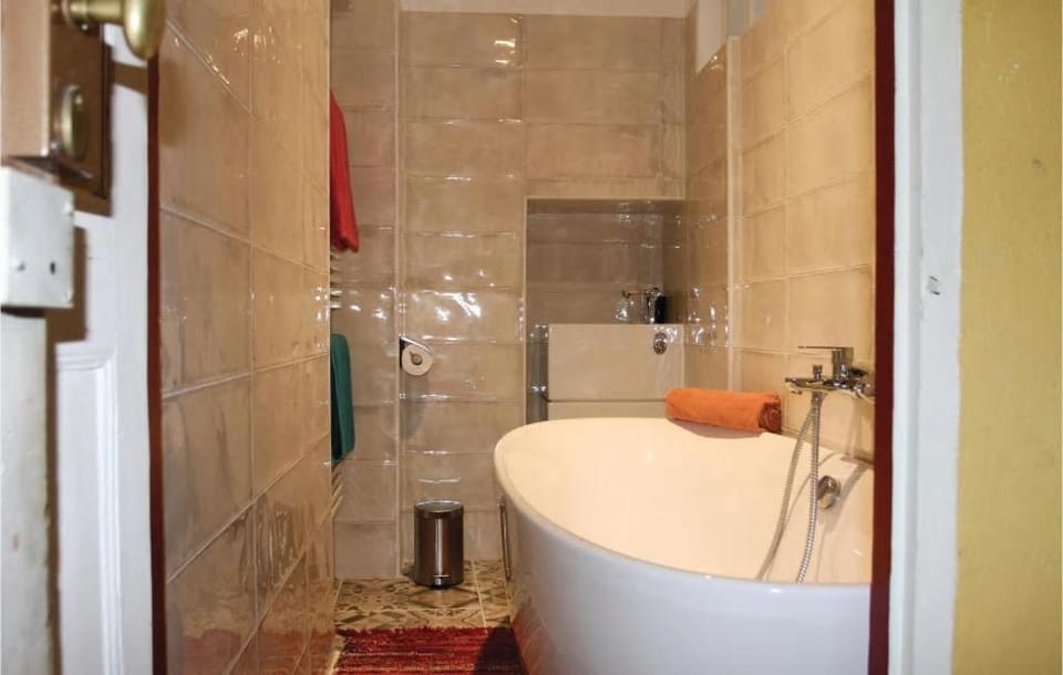 LES JARDINS DE LA CATHÉDRALE chambres d Hôtes gîte de groupe Bed and Breakfast in Provence-Alpes-Côte d'Azur