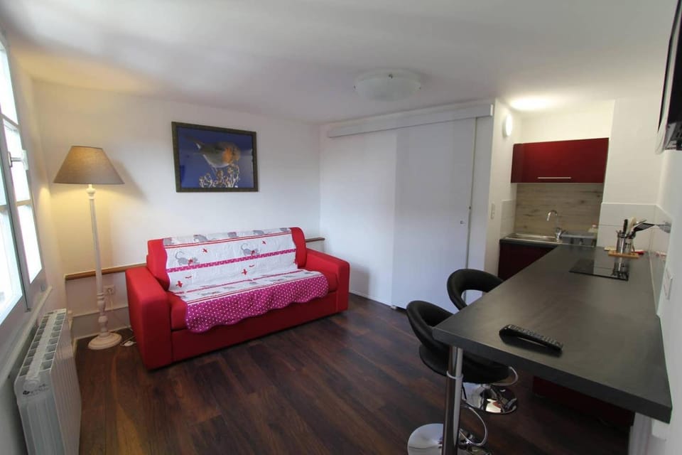 Living room, Photo of the whole room, Seating area, Dining area