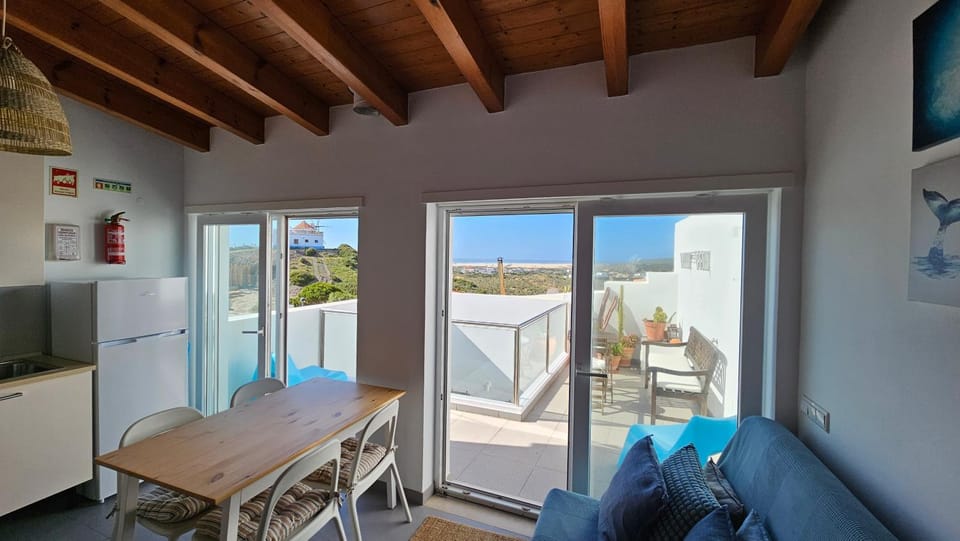 Sea View Apartment Carrapateira Apartment in Faro District