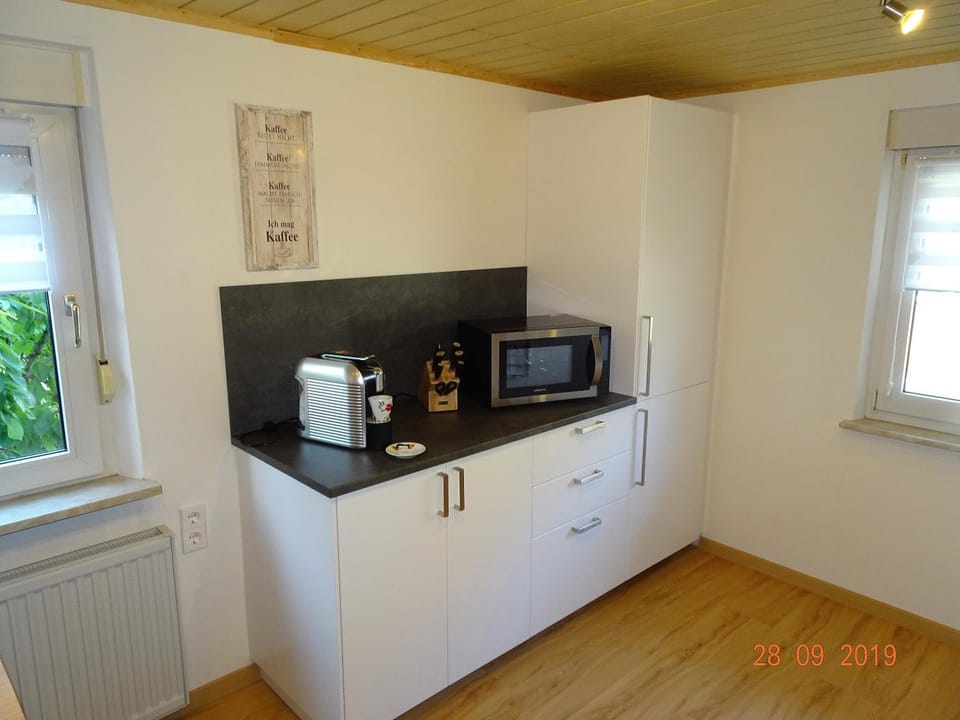 Coffee/tea facilities, Kitchen or kitchenette