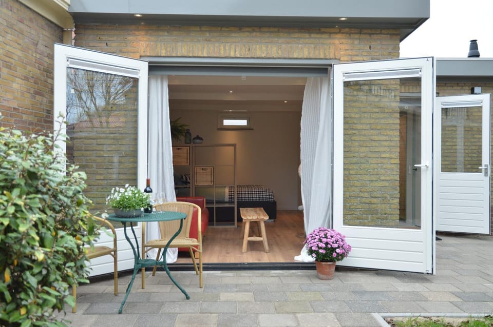 Property building, Balcony/Terrace