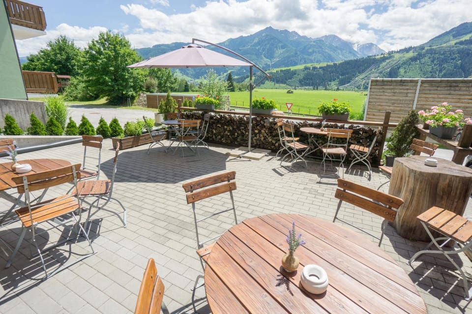 Day, Natural landscape, Balcony/Terrace, Mountain view