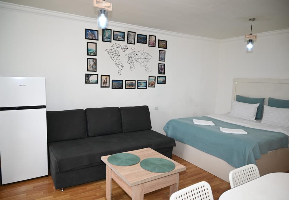 Bed, Photo of the whole room