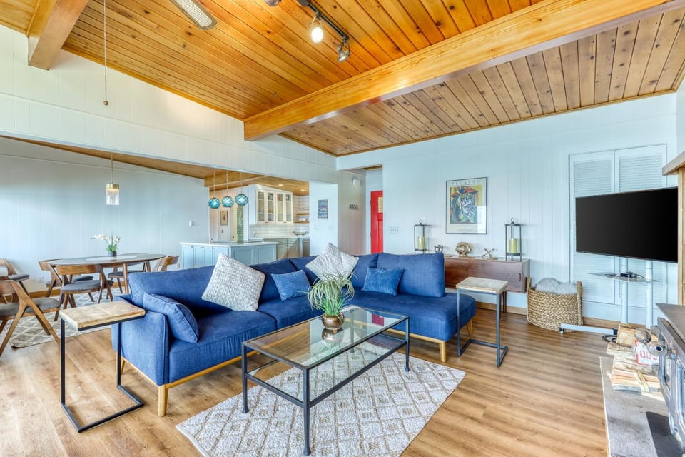 Eagle's Nest Retreat House in Camano Island