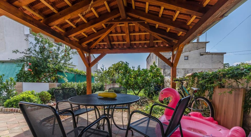 BBQ facilities, Garden