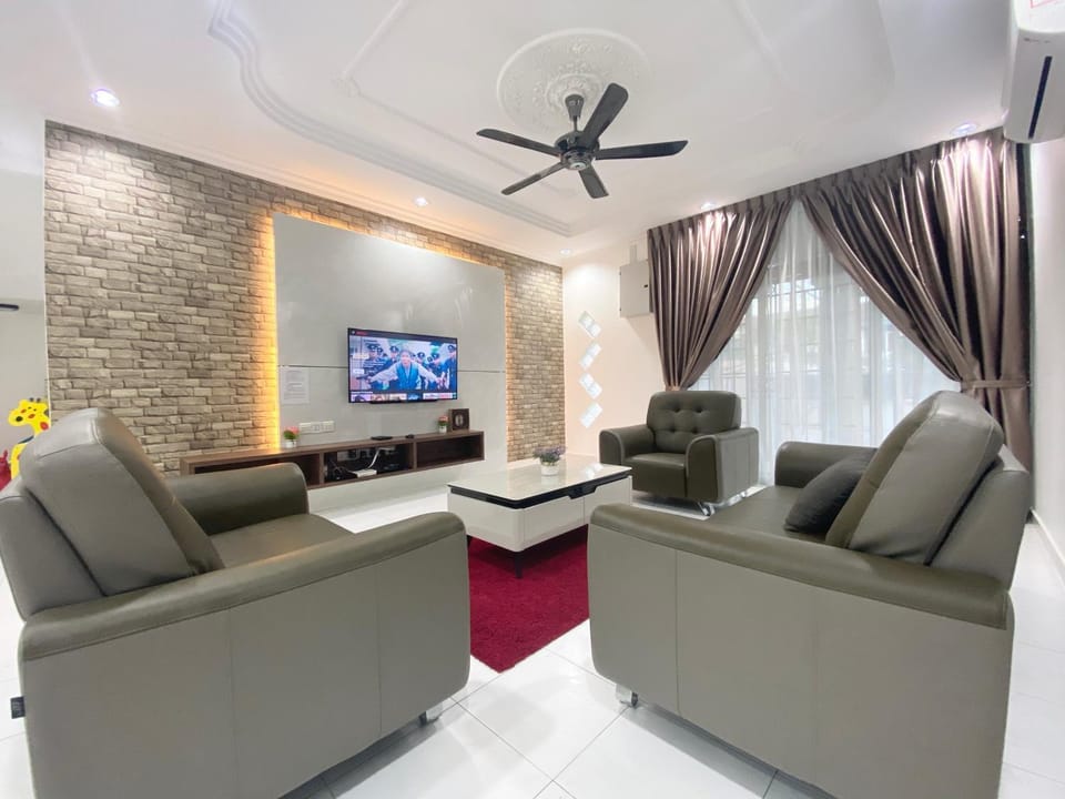 Langkawi Cozy Holiday Home at Taman Seri Aman by Zervin House in Kedah