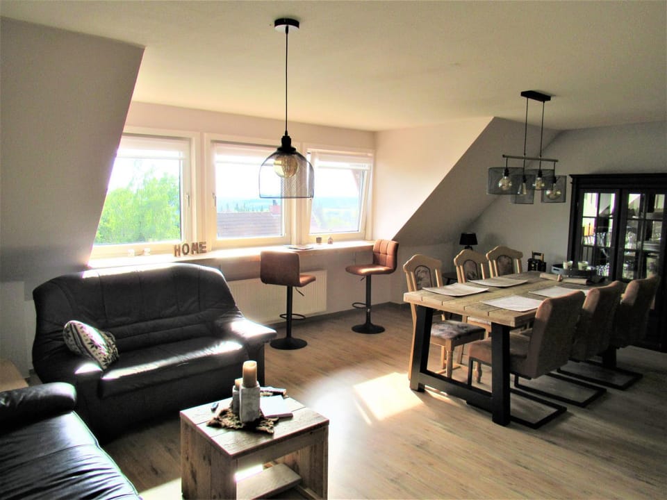Living room, Seating area, Dining area