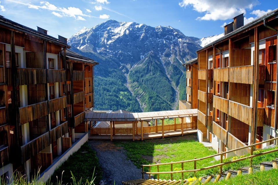 Property building, Mountain view