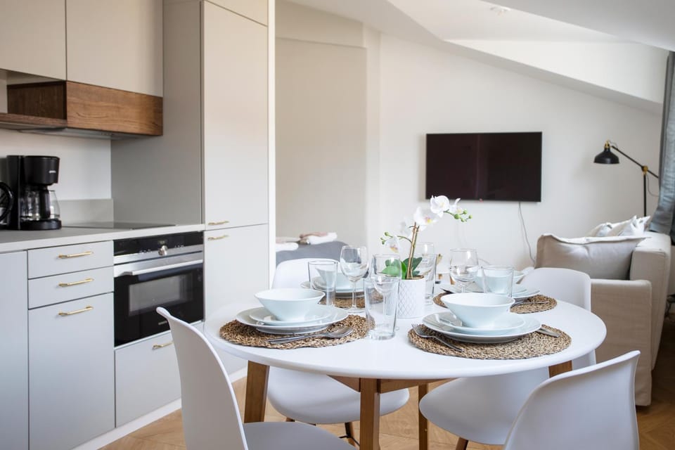 Kitchen or kitchenette, Living room, Dining area