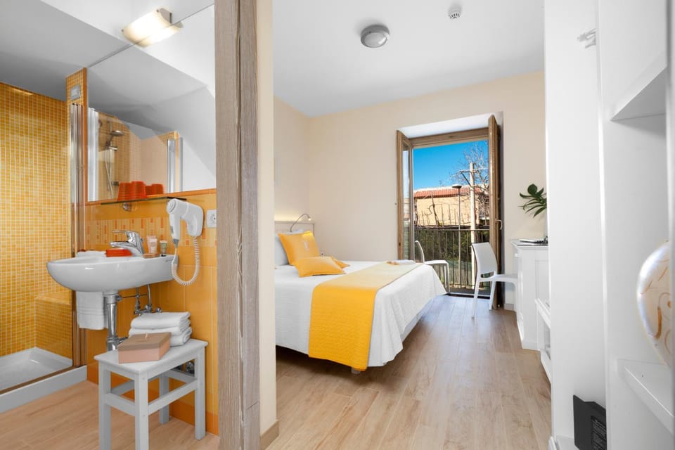 Bathroom, Photo of the whole room