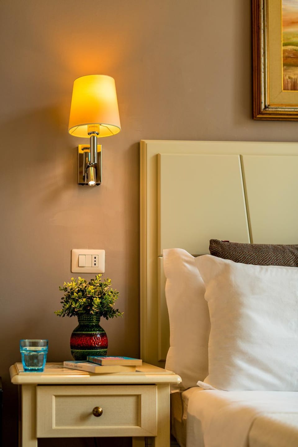 Bed, Decorative detail, Bedroom
