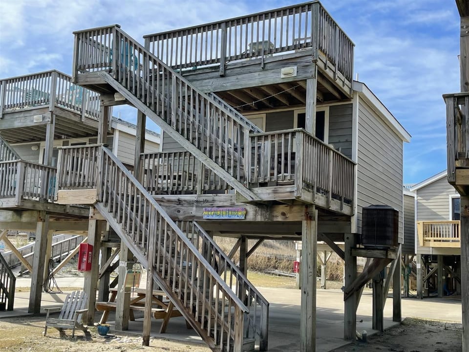 19 Oceans Door West Condo Apartment in Hatteras Island