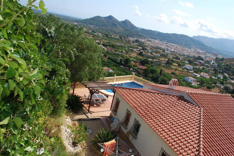 Property building, Natural landscape, Bird's eye view, Garden, Mountain view, Pool view, Swimming pool