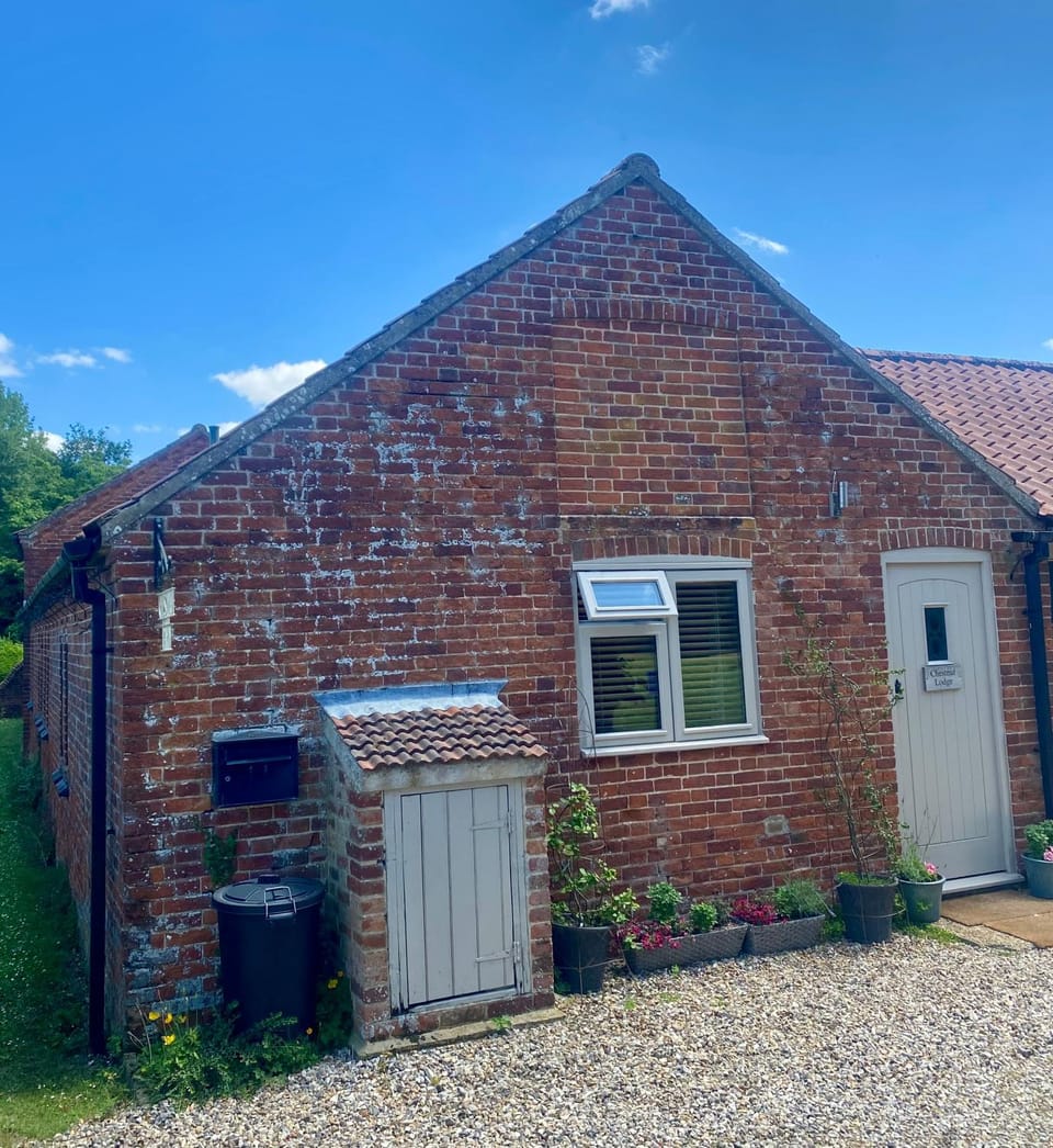 Chestnut Lodge House in Breckland District