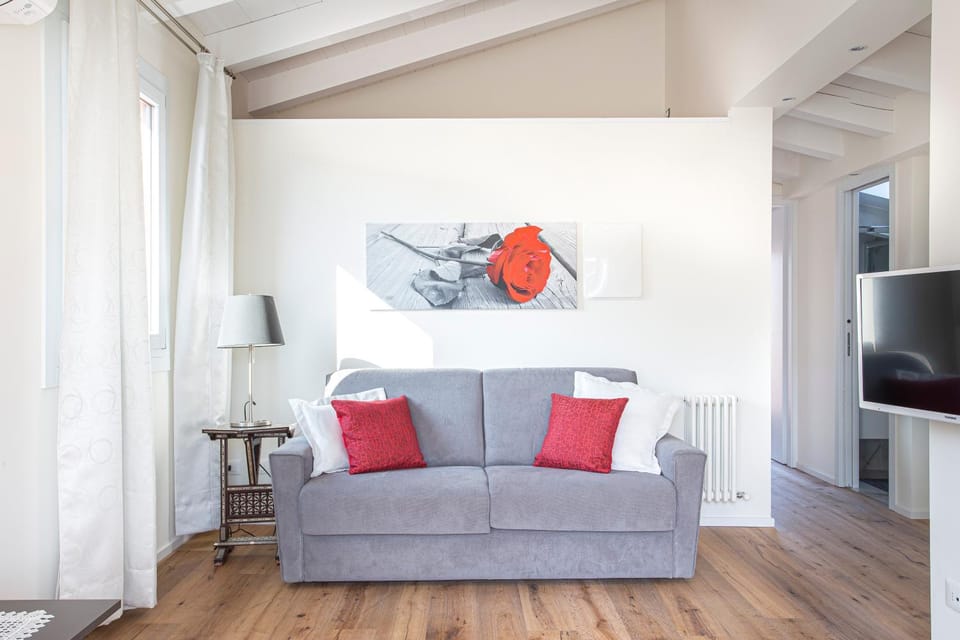 Property building, Seating area