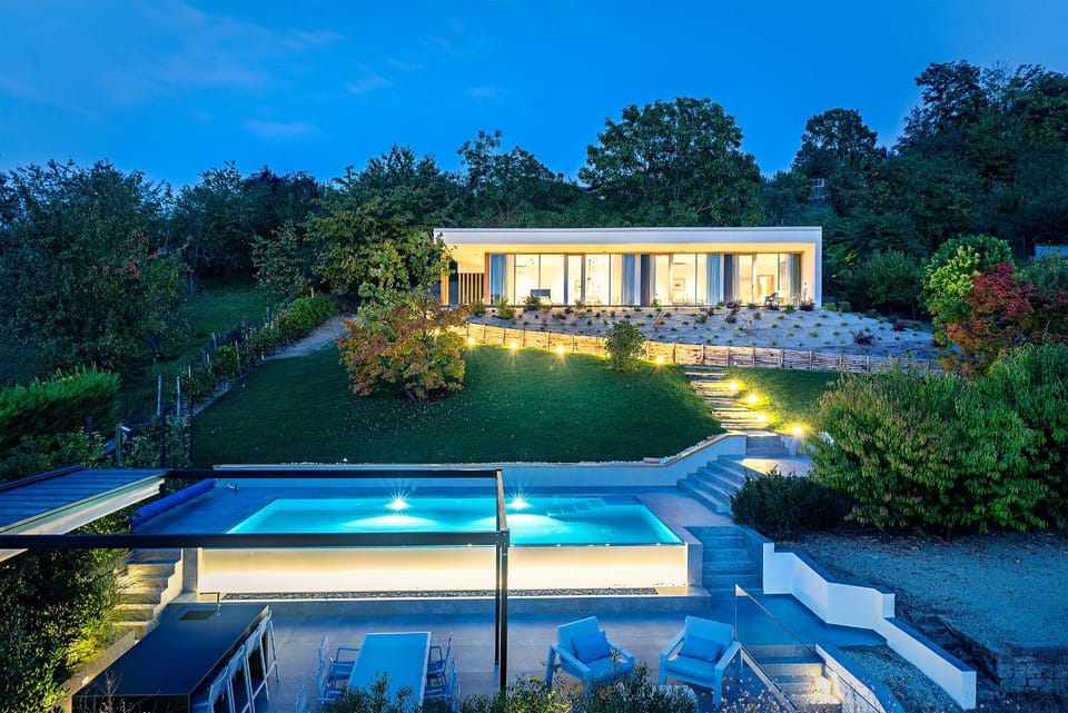 Property building, Pool view, Swimming pool, Swimming pool