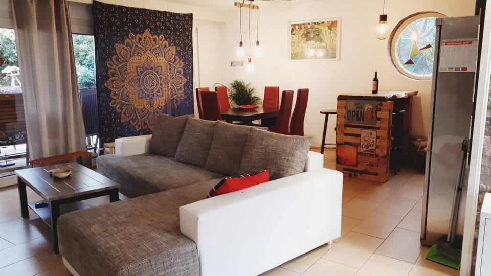 Living room, Lounge or bar, Seating area