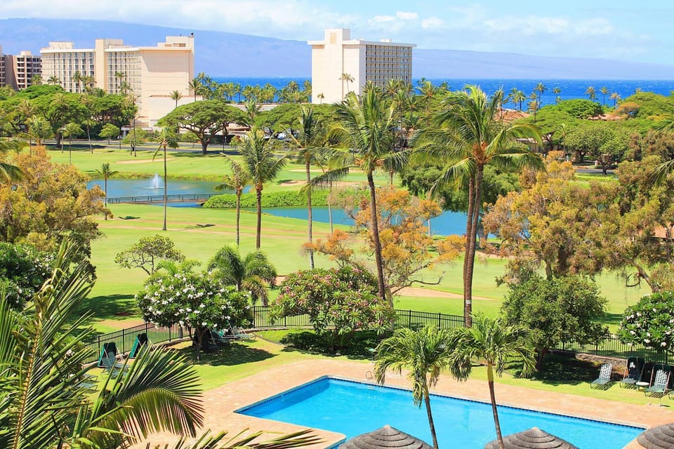 Golfcourse, Balcony/Terrace, Beach, Pool view, Sea view