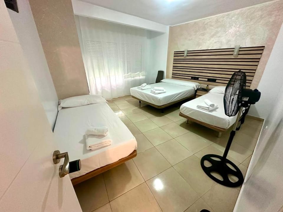 Hostal Alegria Alicante Bed and Breakfast in Alicante