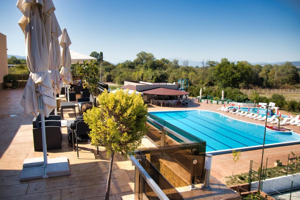 Swimming pool