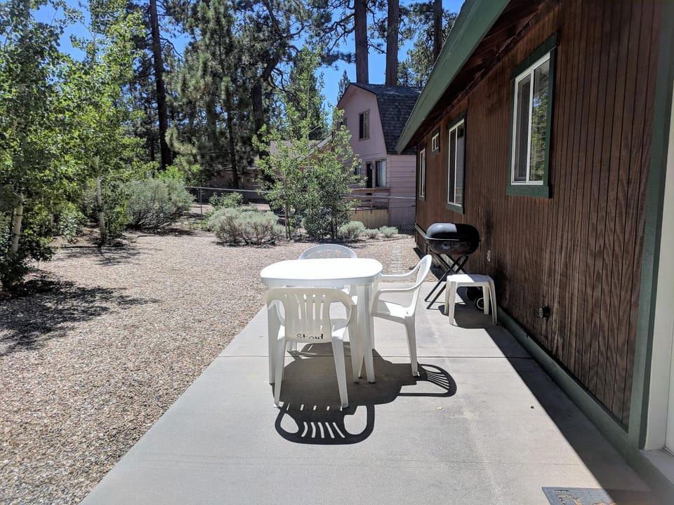 Patio, BBQ facilities