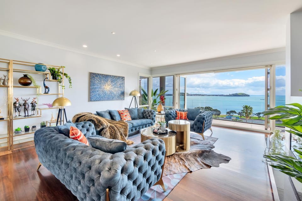 Balcony/Terrace, Living room, Photo of the whole room, Seating area, Sea view