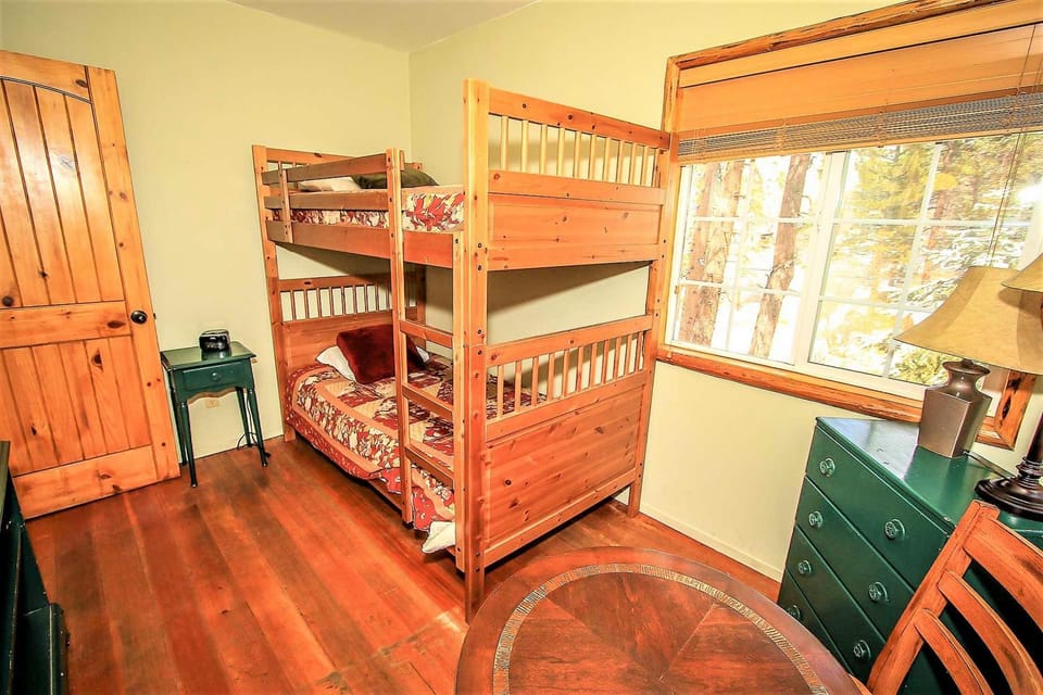 bunk bed