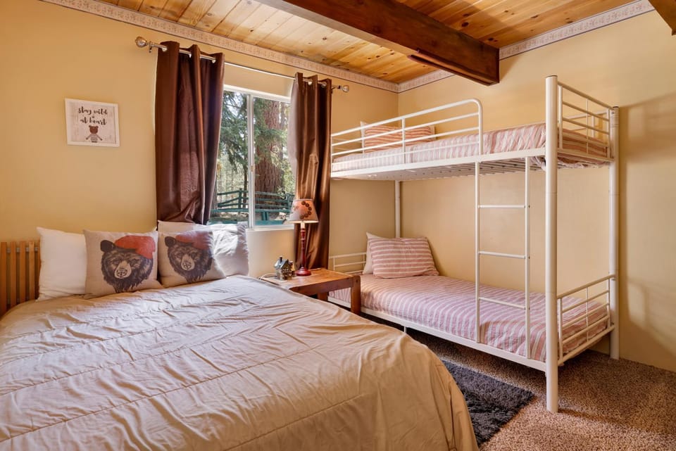 bunk bed