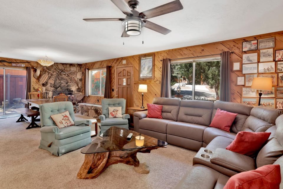Popko's Place Resort Chalet by Big Bear Vacations House in Big Bear
