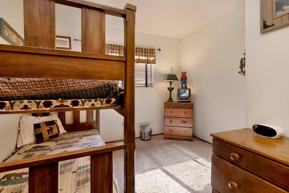 bunk bed