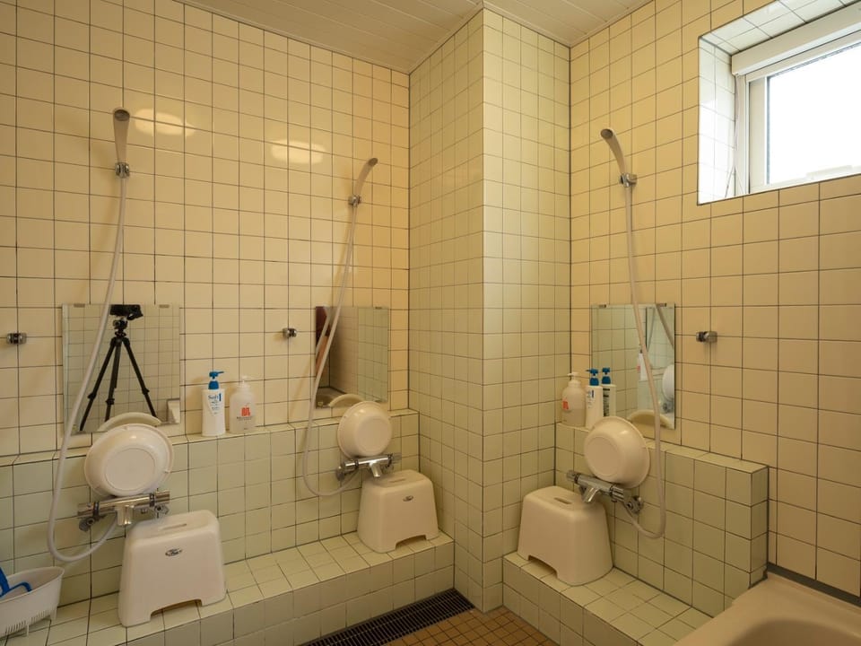 Bathroom, Spa and wellness centre/facilities