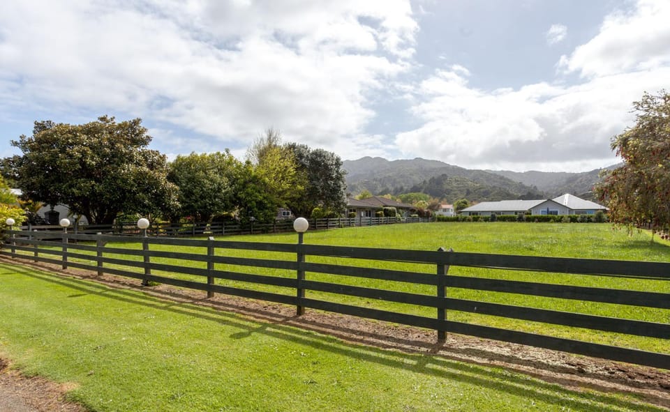 Breakaway Bed & Breakfast Bed and Breakfast in Coromandel