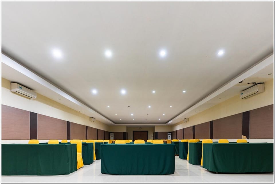 Meeting/conference room