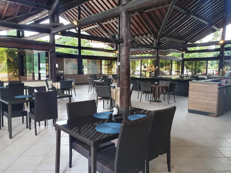 Restaurant/places to eat, Breakfast, Buffet breakfast, American breakfast