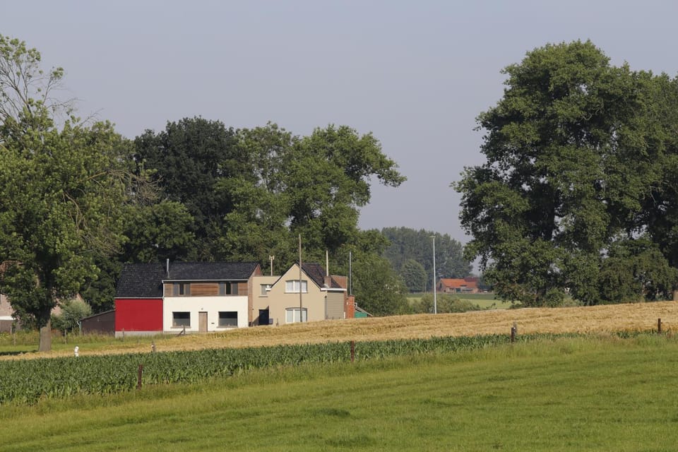 Neighbourhood, Natural landscape