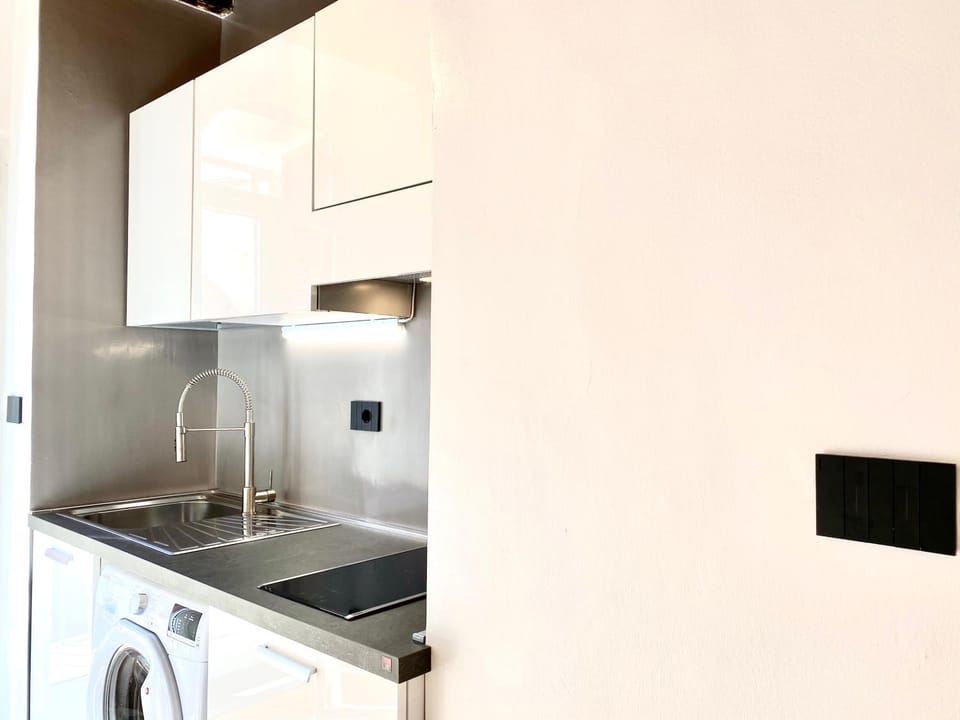 Kitchen or kitchenette, Dining area, Communal kitchen