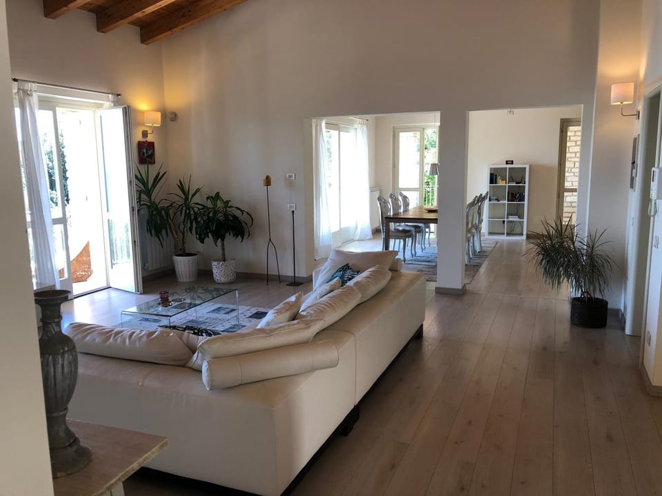 Villa degli Ulivi House in Lake Garda